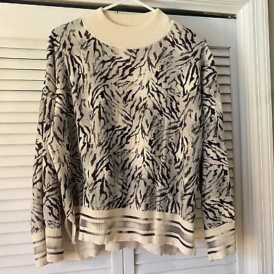 VICTOR ALFARO Animal Print/Abstract Pullover Sweater Women S MINT Cond. • $21.99