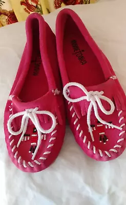 Minnetonka Moccasin Shoes Slip On Leather Thunderbird Pink Salmon Girl's 2 • $22