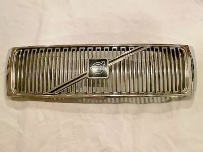 1995 1996 1997 Volvo 960 S90 V90 Front Grille 9126605 • $44.95