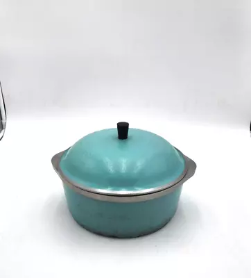 Vintage Club Aluminum 4 Quart Dutch Oven Stock Pot Pan With Lid Turquoise  • $29.50