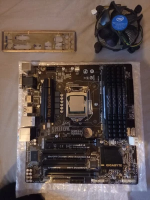 £100 • Buy Gigabyte GA-B85M-D3H Motherboard I5 4690k CPU 16GB 1600Mhz Corsair RAM, Bundle