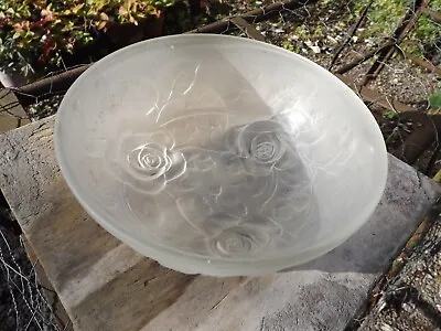 Stunning Lalique Style Frosted Glass Bowl With Rose Design On 3 Rose Feet • £48