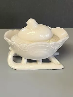 Vintage Westmoreland Milk Glass HEN CHICH EGG COVERED SLEIGH DISH Pink Tint • $29.95