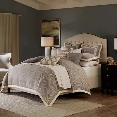 Madison Park MPS10-258 Signature Shades Of Grey Comforter Set - Geometric Grey • $177