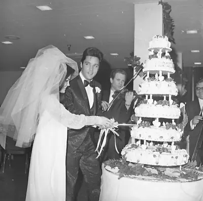 BR139-18 ELVIS PRESLEY WEDDING WITH PRISCILLA Original 2.25  Film Negative 1967 • $9.99