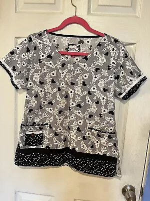 Mary Engelbreit Scrub Top Small Floral Hearts Goth Monochrome Black White • $13.57