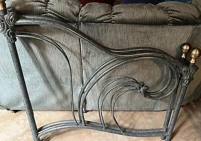 Metal Daybed • $50