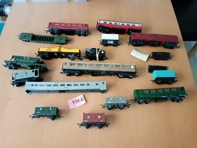 £12.99 • Buy  OO GAUGE  Scrapyard Rolling Stock Mixed Selection Useful Items (Lot Number 1)