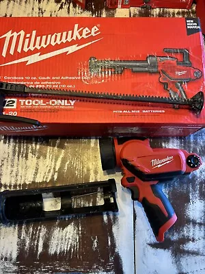 Milwaukee M12 Cordless 10oz Caulk And Adhesive Gun 2441-20 • $119.99