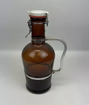 MUSTER GESCHUTZT 2 LITER Brown Amber Glass Aluminum Handled Beer Growler Bottle • $17.99