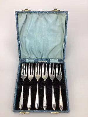 Sex Of Six Vintage Silver Plated Cake Forks In Case • $21