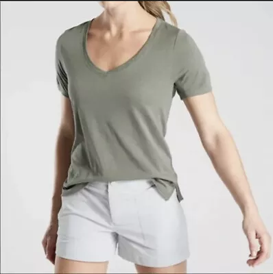 ATHLETA Breezy Scoop V Tee Laurel Olive Top  Women Size XS New • $9.99