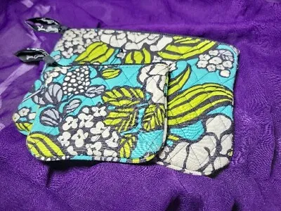Lot Vera Bradley Island Blooms Pattern Makeup Bags  2 Pcs Set Pre-owned  • $24.80