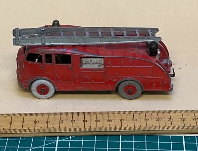 £0.99 • Buy Dinky Fire Engine 955 (missing Leader Section 