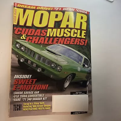 Mopar Muscle Magazine July 2001 Cudas & Challengers • $7.88