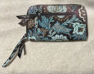 VINTAGE Vera Bradley 2006 JAVA BLUE Paisley Zip Wristlet Wallet HTF • $18.95