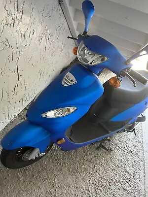 Moped Scooter 50cc Used • $850