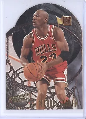 Michael Jordan 1995-96 Fleer Metal #4 Maximum Metal Die Cut Insert Bulls Hof • $6.50