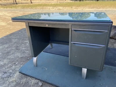 $1000 • Buy Mode Maker Desk Raymond Loewy For The General Fireproofing Co Post World War Era