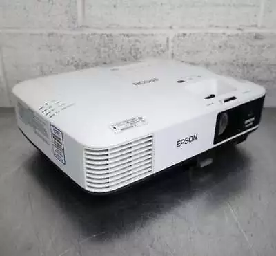 Epson H871A LCD Projector Powerlite 2250U • $61