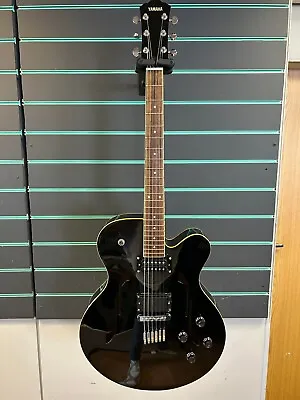 Yamaha AE500 Black 2004 Hollow Body Archtop Electric Guitar • £300