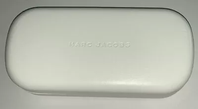 AUTHENTIC Marc Jacobs White Leatherette Padded Case W/Cleaning Cloth NEW *FS* • $8.99