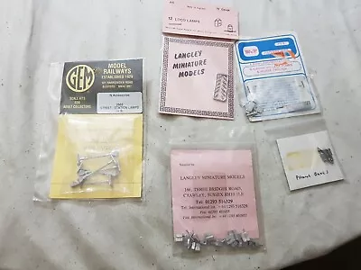 A Small Joblot Of 5 Pkts Of Die Cast Accessories In N Gauge By Mixed Makers • £6.70