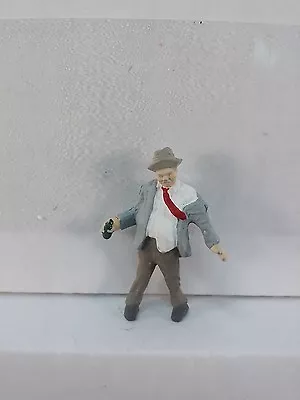 Arttista #1422 - Drunken Man With Bottle - O Scale Figure - Model Trains - NEW • $8.50