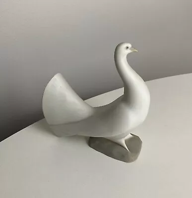 Vintage [ NAO Dove Lladro ] Matte Porcelain Figurine [ Made In Spain ] STAMPED • $59.95