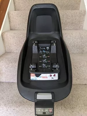 Maxi-Cosi 2WayFix ISOFIX Base • £40