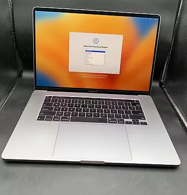 MacBook Pro Retina 16.0-inch (2019) - Core I7 16GB - SSD 512GB • $499.99