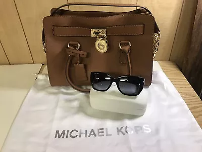 🌞nwot Michael Kors Hamilton Tan  Leather Handbag Chain Link & Black Sunglasses • £151.07