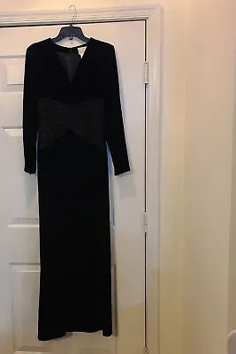 Oscar De La Renta Vintage Velvet Silk Gown Black Color • $170