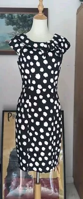 Review Label Pencil Dress In New Condition Size 10 • $25