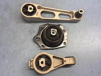$65 • Buy Front Right Motor Mount Set 3PCS For 2003-2005 Dodge Neon 2.4L Turbo