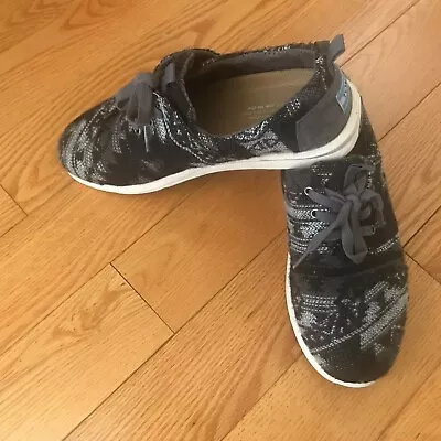 TOMS Women's Shoes Sneakers Lace Up Size 8 Black White Tribal Print • $10