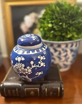 Vintage Prunus Blossom Ginger Jar Plum Blossoms Chinese Blue And White W/Rings • $52