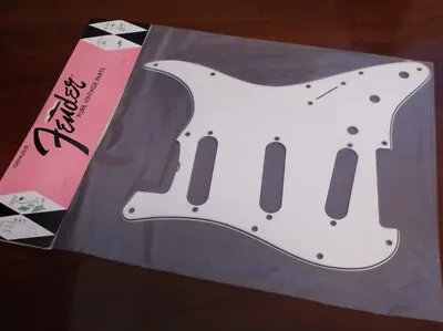 NEW - Genuine Fender '65 Strat Pickguard S/S/S 3-Ply EGGSHELL 009-4392-049 • $27.82