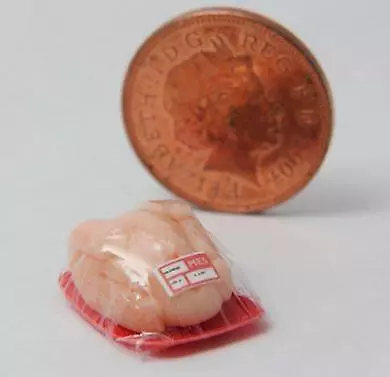 Miniature Dollhouse 1:12 Scale Pre-packaged Chicken - Ff87 • $6.99