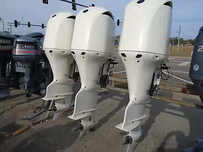 TRIPLE SET USED 2013 YAMAHA 350hp 4 FOUR STROKE OUTBOARD BOAT MOTORS ENGINES 350 • $29707.50