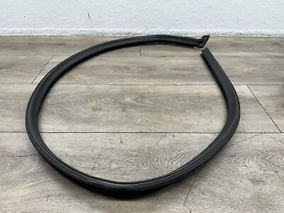 1993-99 MERCEDES--BENZ W140 S500 COUPE   LEFT SIDE Rear Window Seal • $49.99