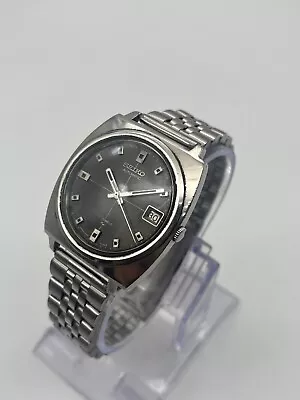 Vintage Seiko 5 Automatic Day & Date Japan Made Gent's Wrist Watch Ref-7005-8060 • $84.99