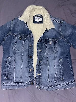 Jean Jacket With Sherpa Lining Size Large - Goodfellow • $19.99