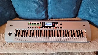 Korg I3 61 Key Arranger Keyboard - Silver • $350