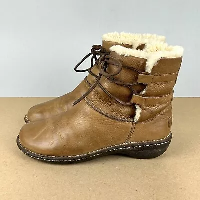 UGG Caspia Leather Ankle Boots Womens 9 Light Brown Lace Up Shearling Lined • $49