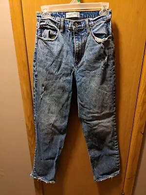 Abercrombie & Fitch The 90's Straight Ultra High Rise Women's Jeans Size 27/4  • $22.50