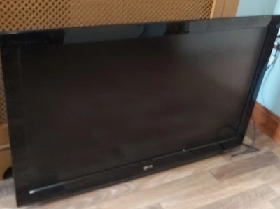 £10 • Buy LG 42  Full HD LCD TV 42LG3000