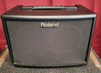 Roland AC33 Acoustic Guitar Busking And Live Performance Amplifier • $399