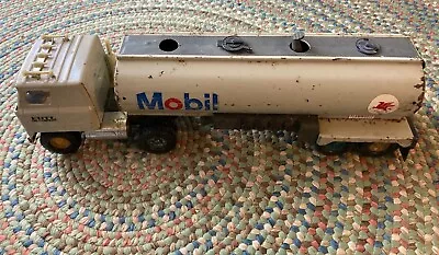 Vintage Ertl Mobil Oil Pressed Steel 22  Cab Over Semi Gas Tanker Trailer #52040 • $34.99