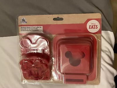 NEW-WDW Disney Mickey And Minnie Mouse Sandwich Stamp And Crust Cutter Set • $14.99